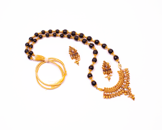 Gold-Plated Alloy Black Beaded Necklace Set - The Pari - Distacart