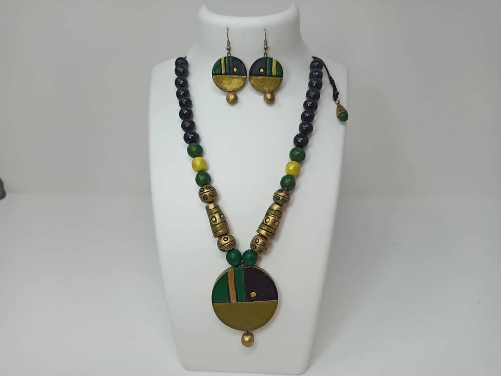 Terracotta Round Pendant Boho Style Medium Necklace Set With Hangings