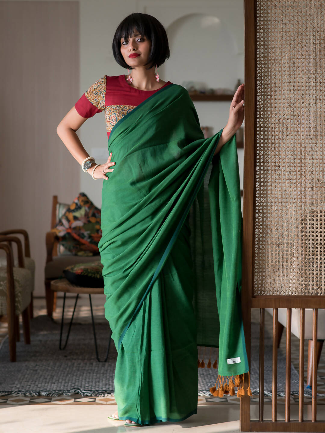 Suta Green Solid Cotton Blend Saree - Distacart