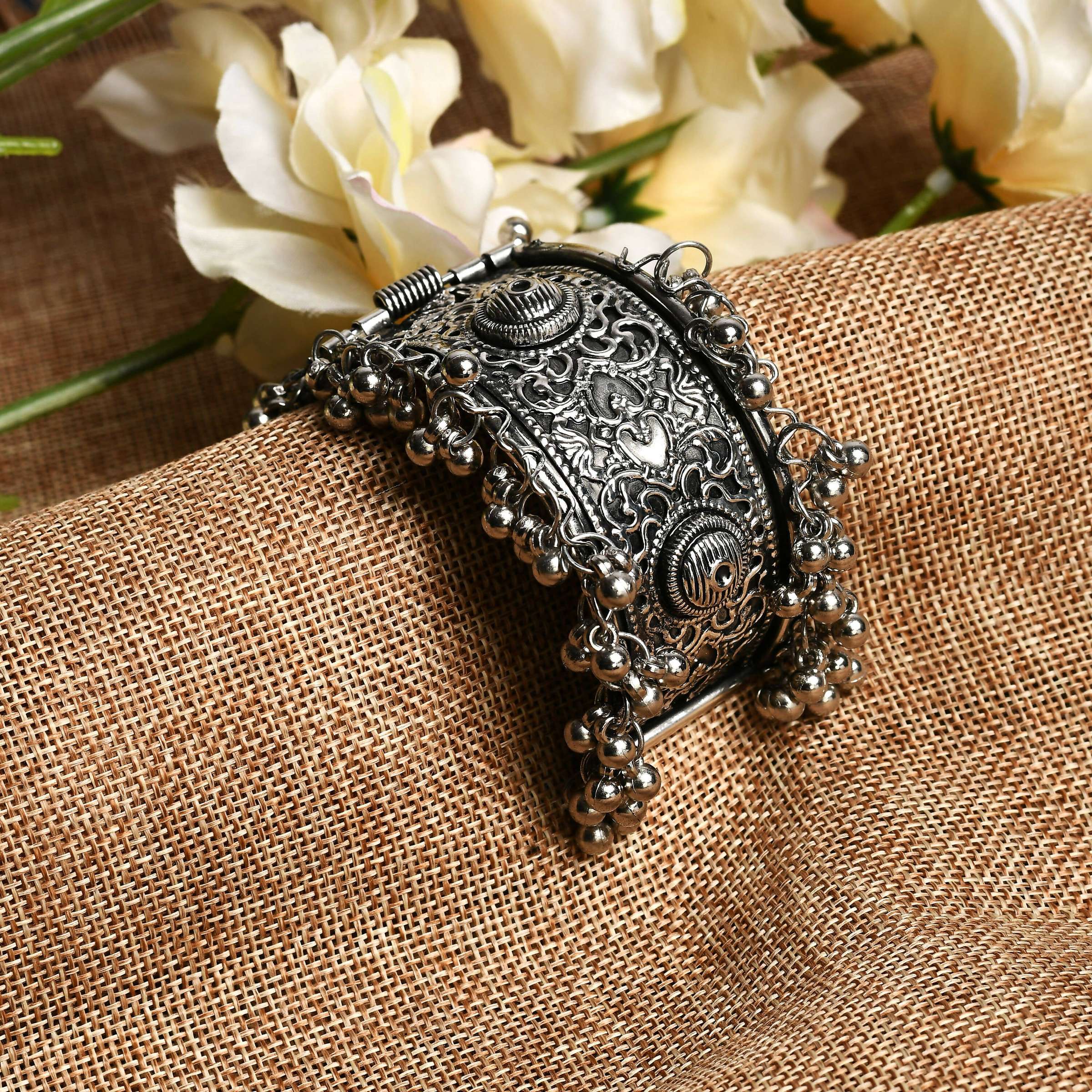 Mominos Fashion Joharkamal Oxidised Silver-Plated Ghungroo Handcraft Bracelet - Design 022 - Distacart