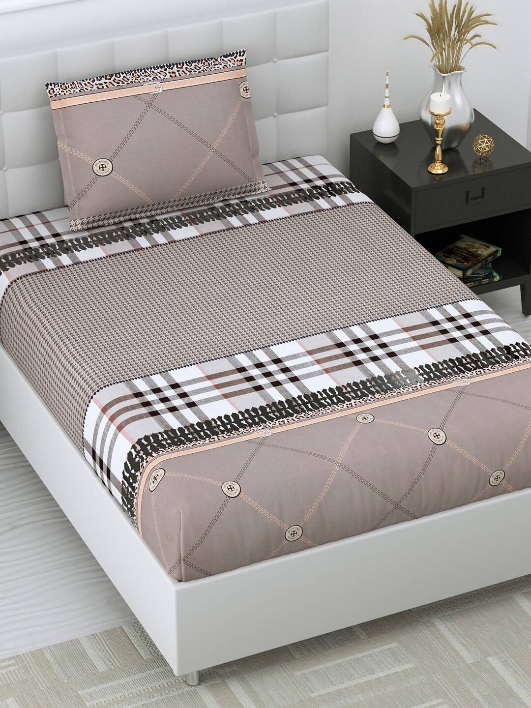 DREAM WEAVERZ Beige Checked 220 TC Glazed Cotton Bedsheet with Pillow Covers - Distacart