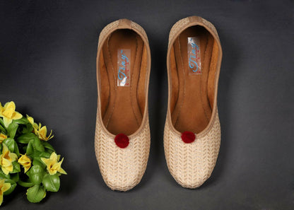 Tiny Bugs Girls Ethnic Wear Juttis - Gold - Distacart
