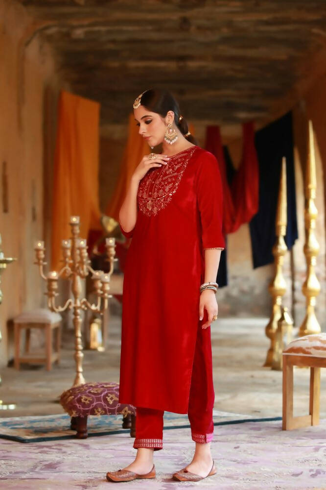 Juniper Women Fuchsia Velvet Embroidered Straight Kurta Sets - Distacart