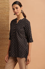 Thumbnail for Janasya Women's Black Cotton Slub Geometric Print Straight Tunic - Distacart