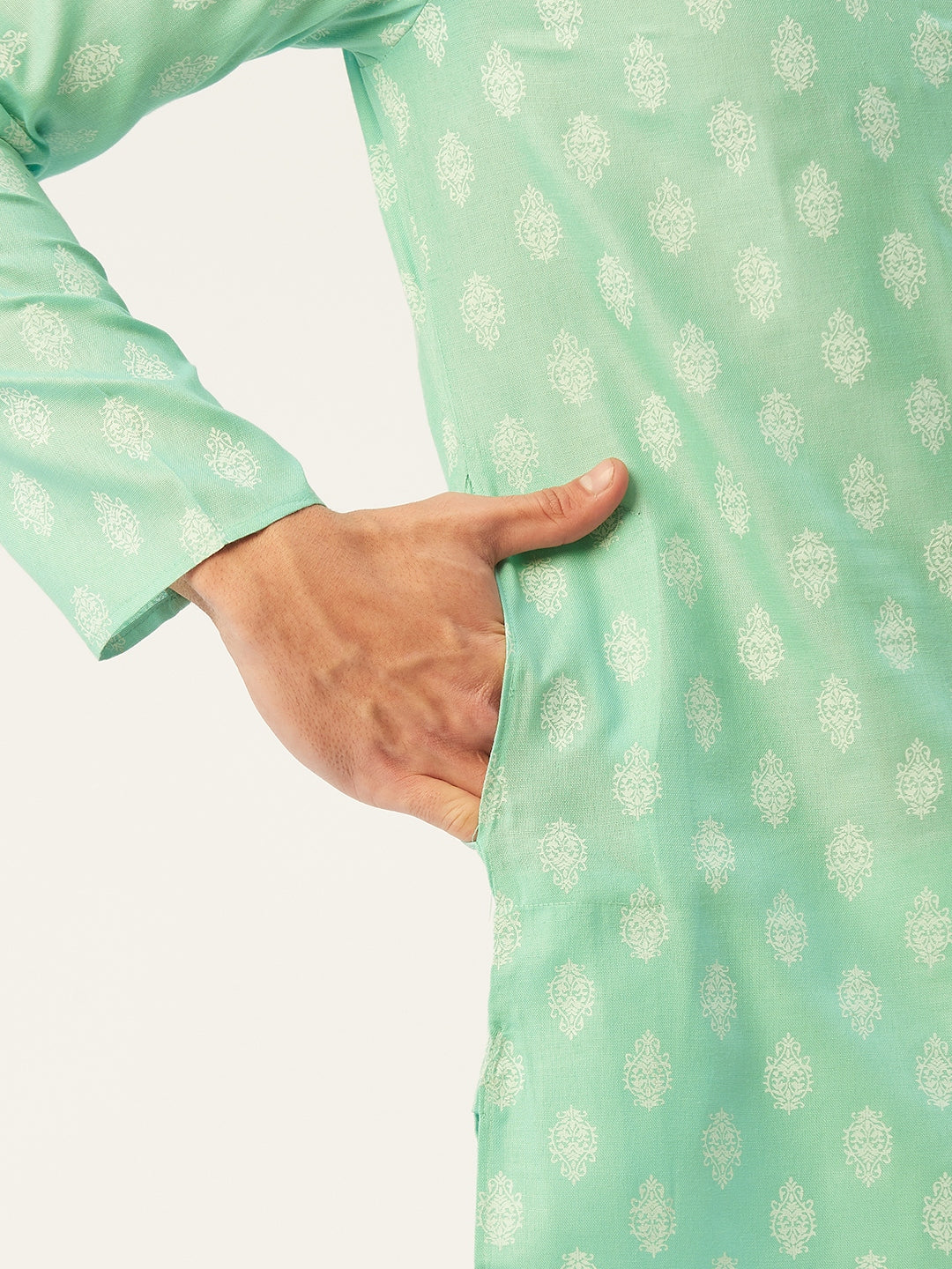 Jompers Men's Green Cotton Floral Printed kurta Pyjama Set