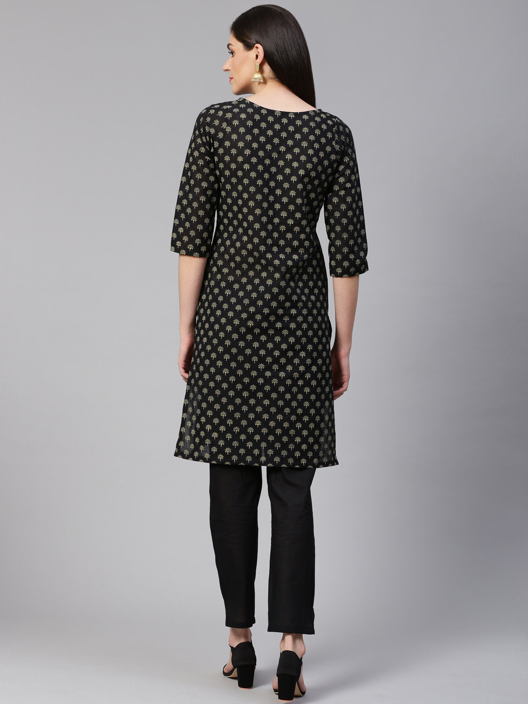 Jompers Women Black and Beige Printed Kurta with Trousers - Distacart