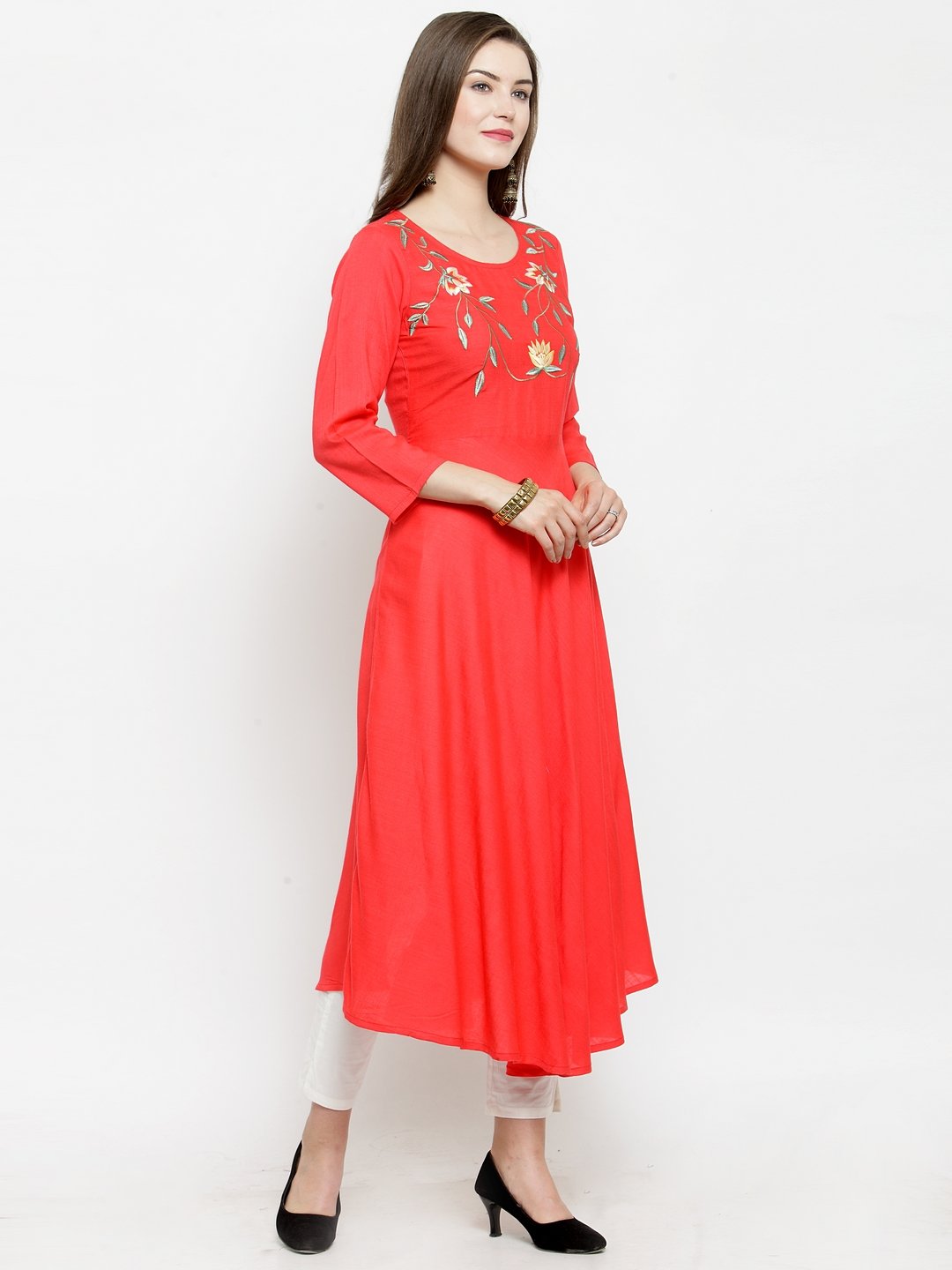 Jompers Women Peach embroidered Flaired Kurta - Distacart