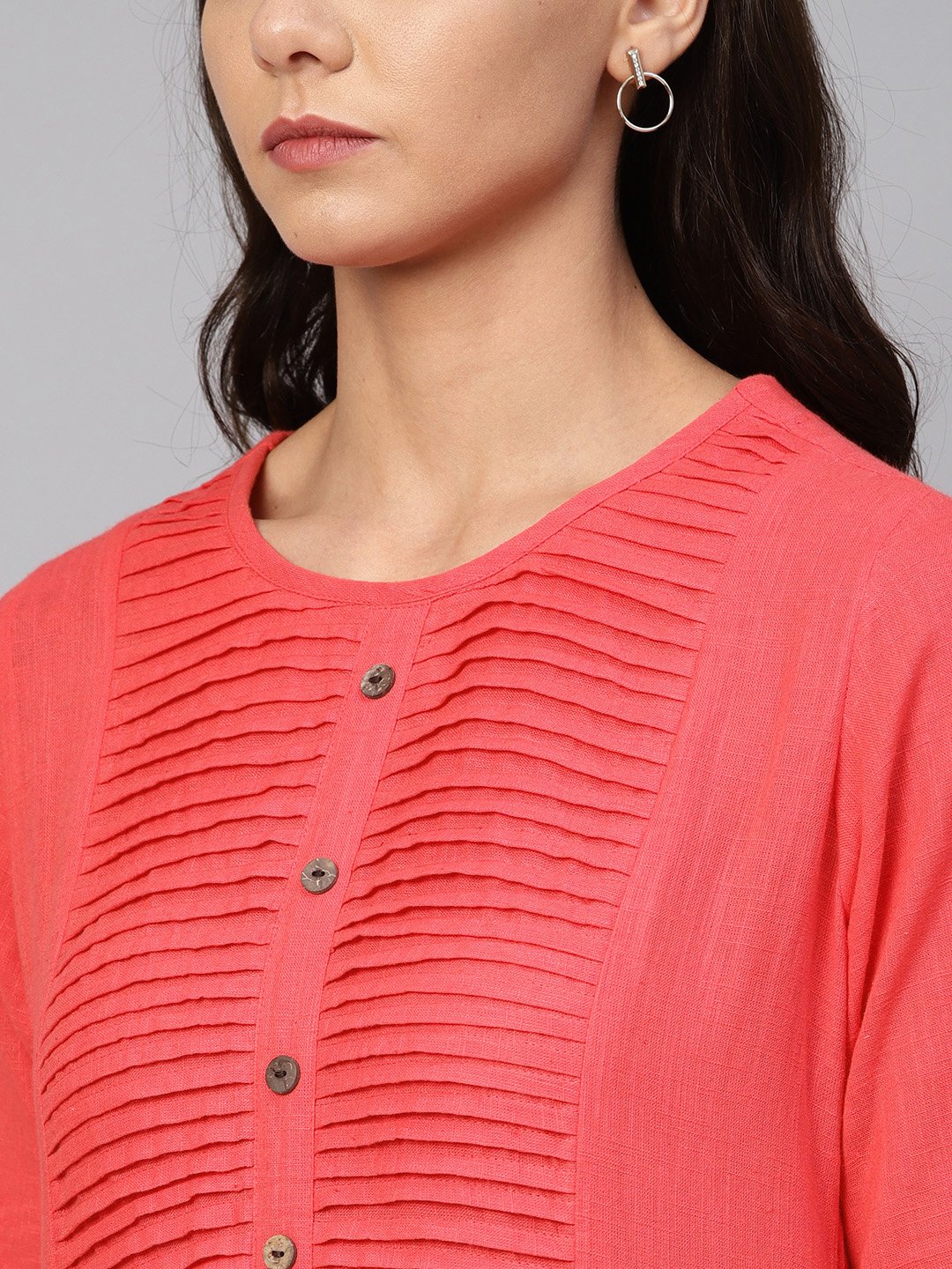 Jompers Women Peach Cotton Straight Kurta with Pintucks - Distacart