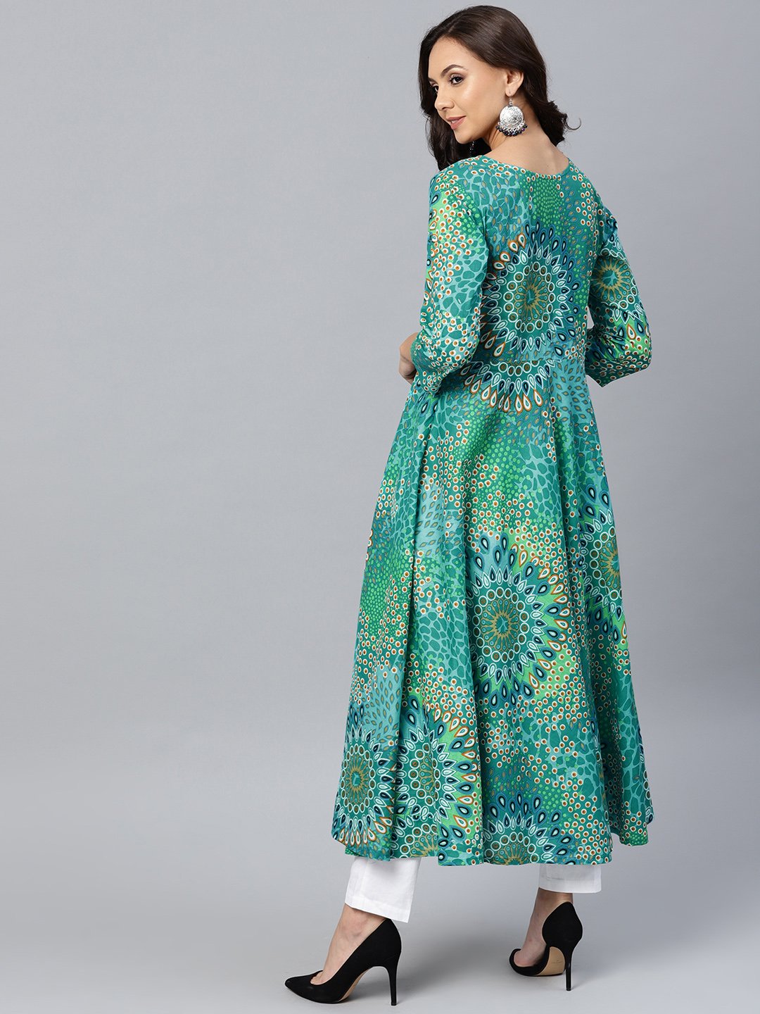 Jompers Women Green & White Printed Flared Kurta - Distacart