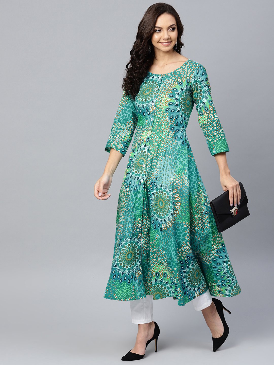 Jompers Women Green & White Printed Flared Kurta - Distacart