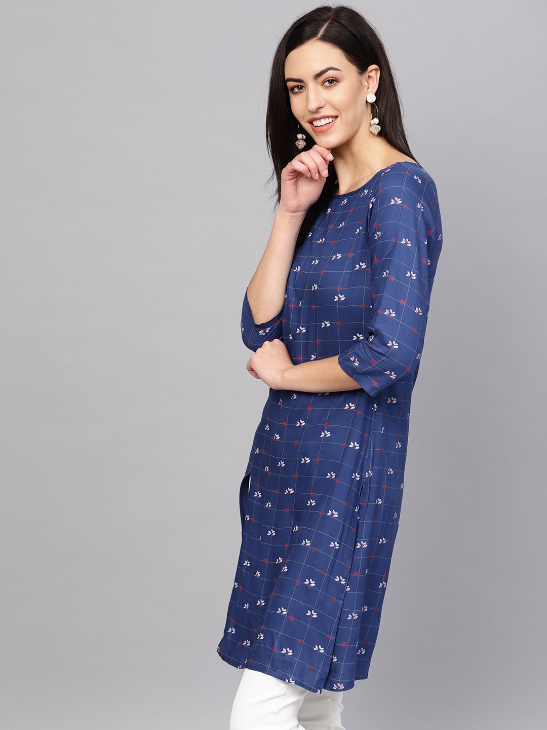 Jompers Women Blue & Off-White Checked Straight Kurta - Distacart