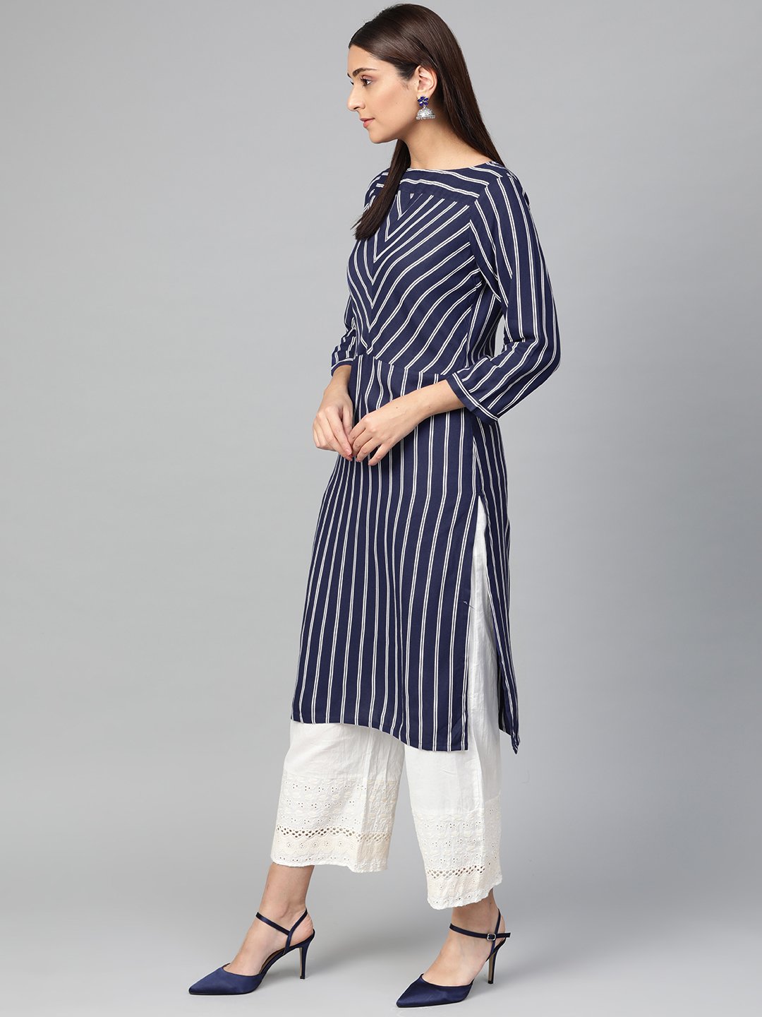 Jompers Women Navy Blue & White Striped Straight Kurta - Distacart
