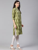 Thumbnail for Jompers Women Green & Cream-Coloured Ikkat Woven Design Straight Kurta - Distacart