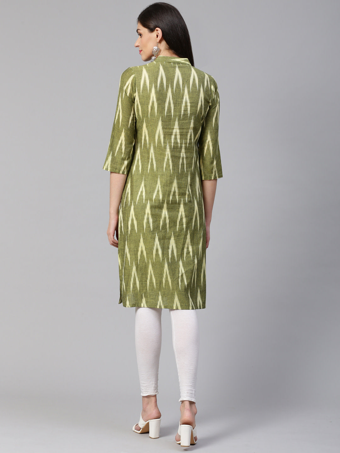 Jompers Women Green & Cream-Coloured Ikkat Woven Design Straight Kurta - Distacart