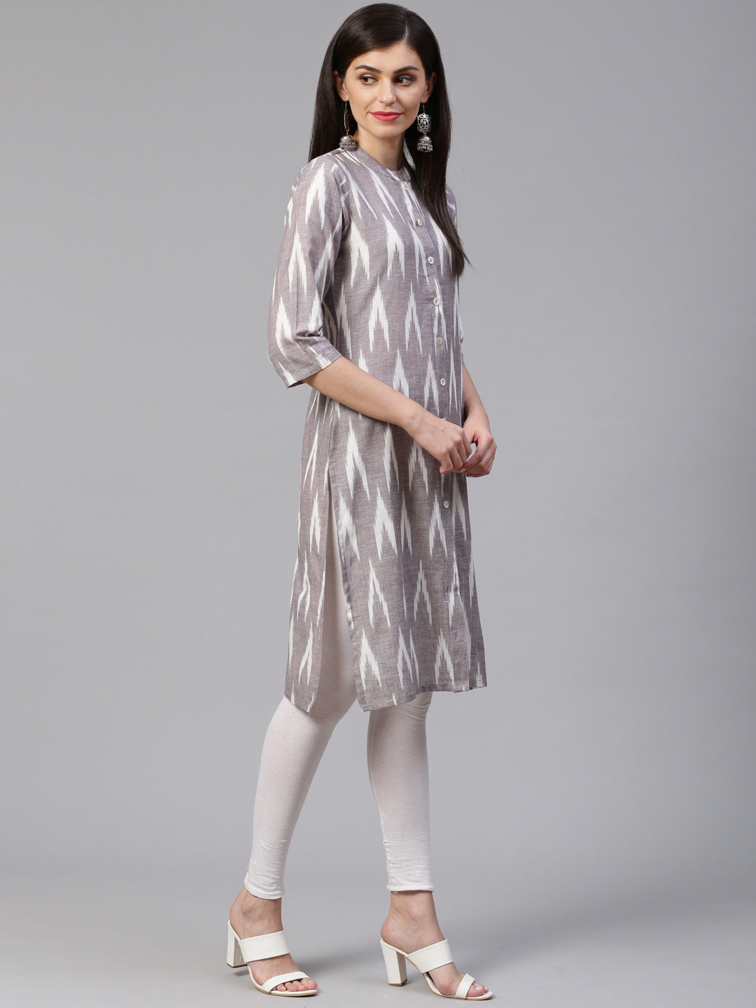 Jompers Women Grey & Cream-Coloured Ikkat Woven Design Straight Kurta - Distacart
