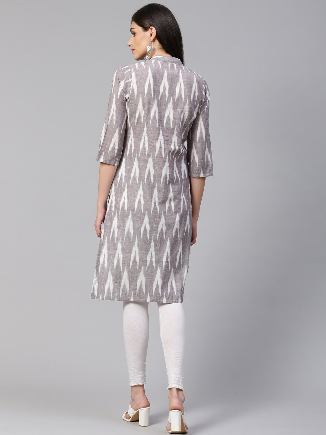 Jompers Women Grey & Cream-Coloured Ikkat Woven Design Straight Kurta - Distacart