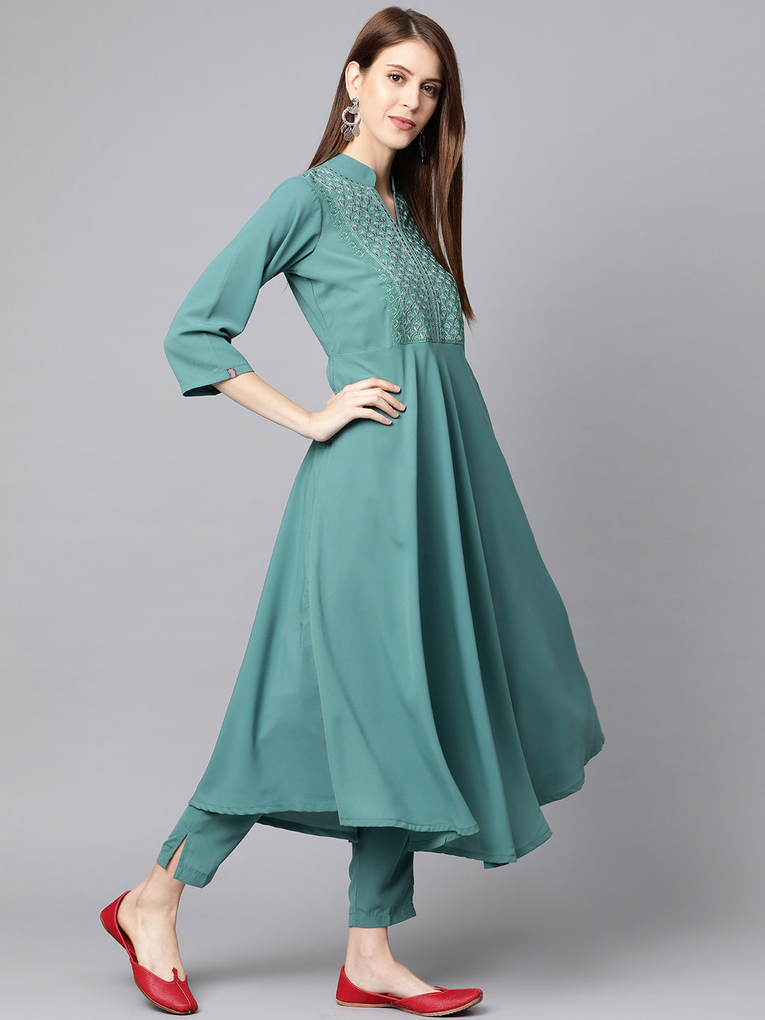 Jompers Women Green Embroidered Yoke Design A-Line Kurta - Distacart