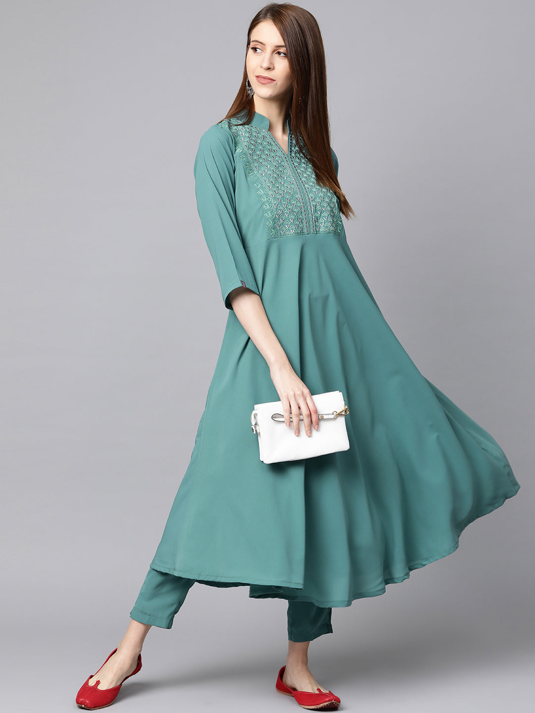 Jompers Women Green Embroidered Yoke Design A-Line Kurta - Distacart
