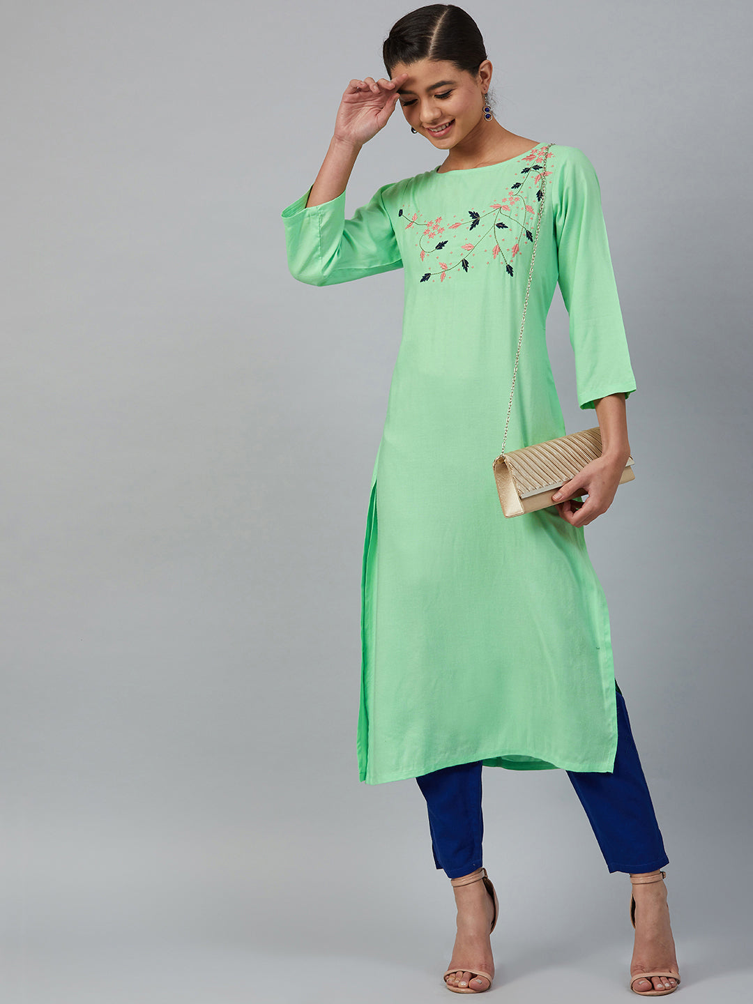 Jompers Women Green & Pink Yoke Embroidered Straight Kurta - Distacart
