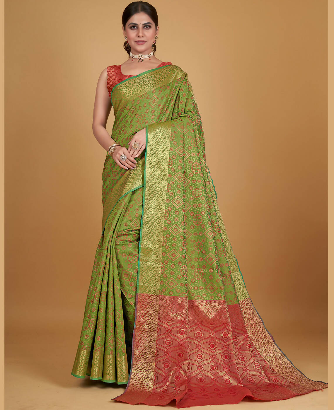 Green Silk Woven Design Saree With Unstitched Blouse Piece - Akshita - Distacart