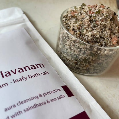 Kalya Shastra Snaana Lavanam Pathram - Leafy Bath Salt