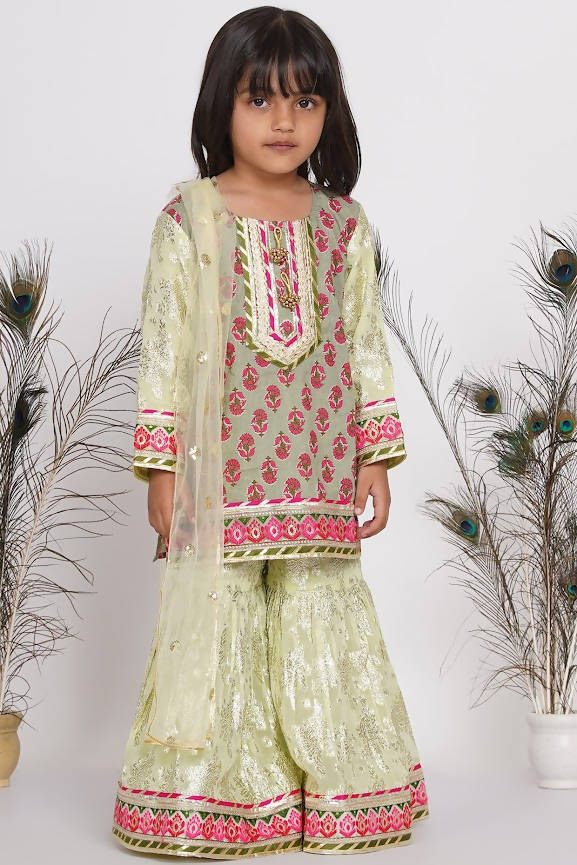 Little Bansi Banarsi Cotton Turkish Lacework Kurta with Foil Sharara & Dupatta - Green - Distacart