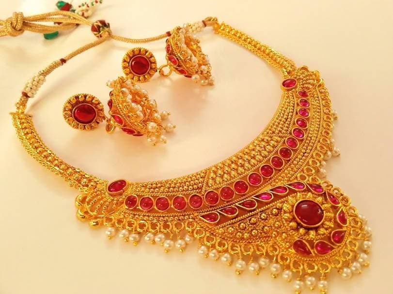 Pink Kemp Necklace Set With White Beads