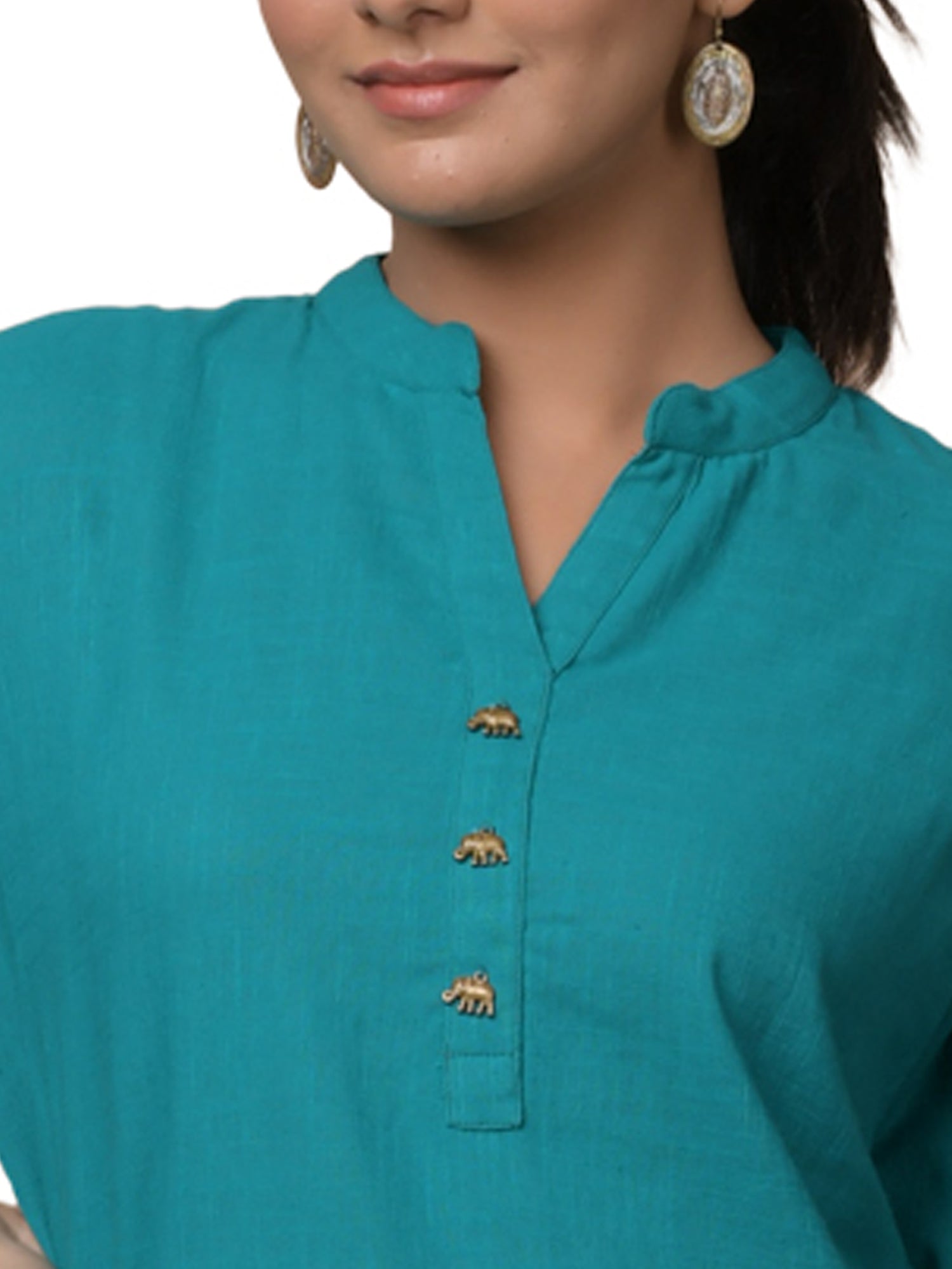 Kaajh Women's Green Solid Metal Embellishment Kurta - Distacart