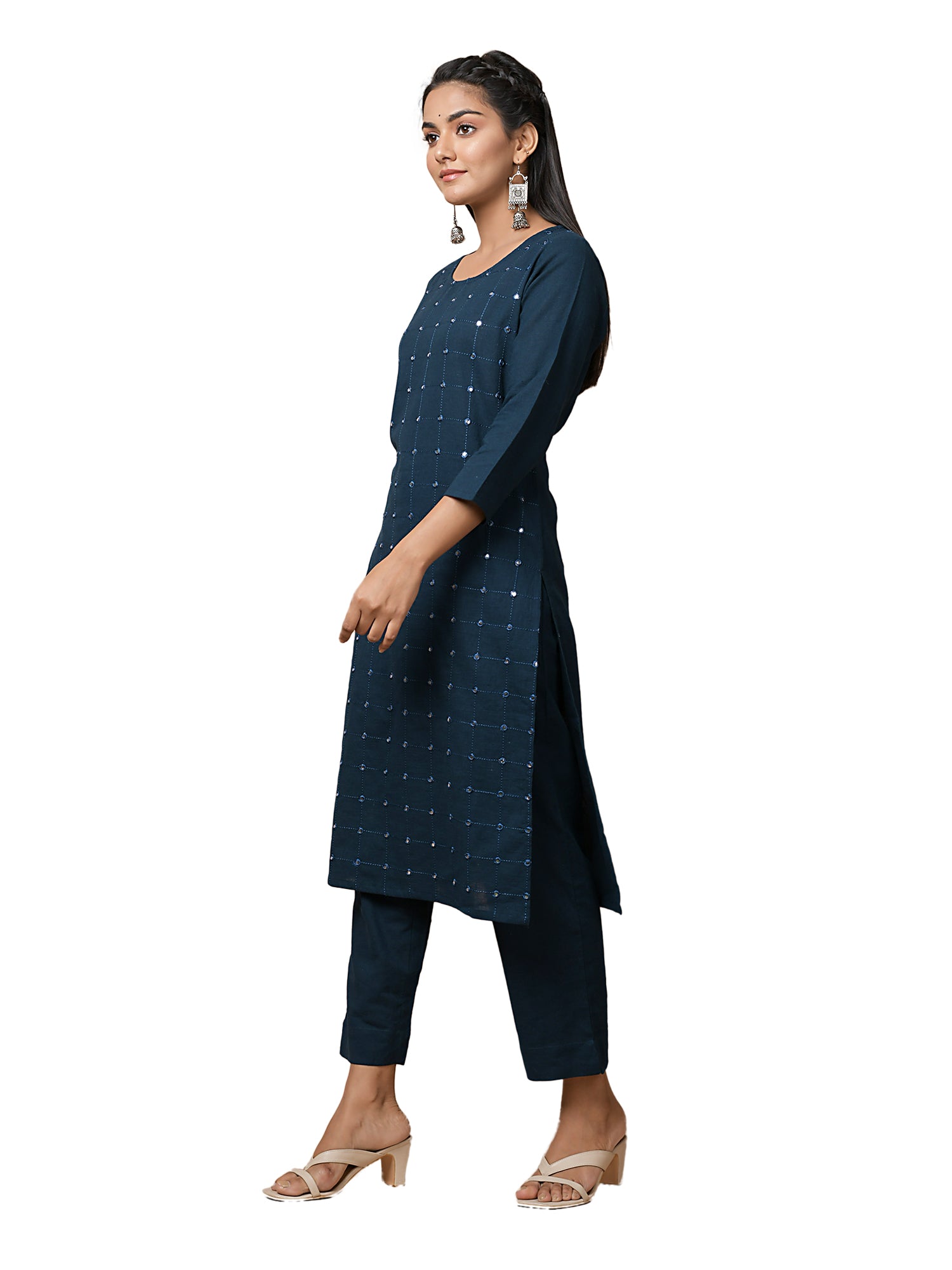Kaajh Women's Blue Solid Mirror Embellishment Kurta - Distacart