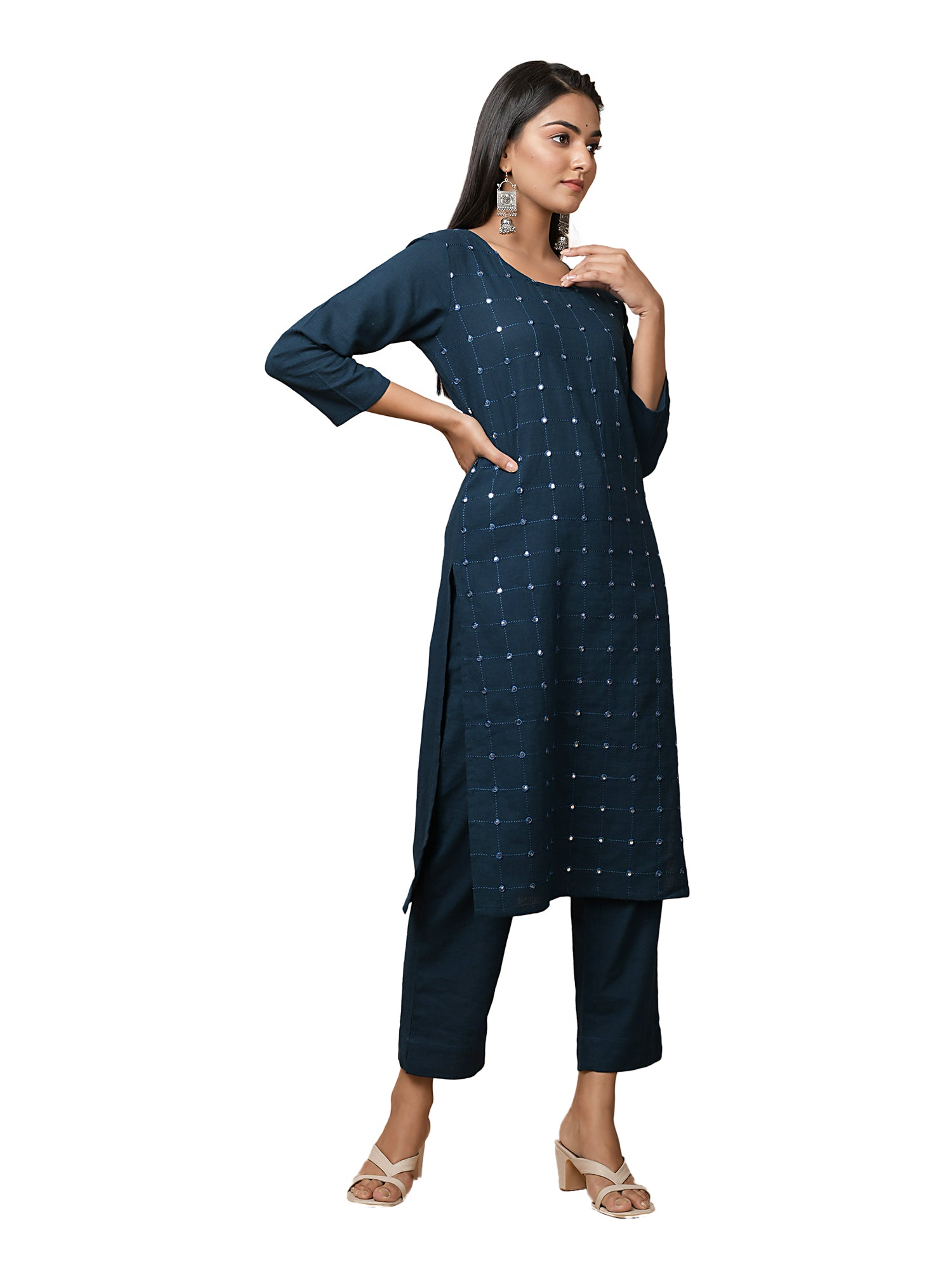 Kaajh Women's Blue Solid Mirror Embellishment Kurta - Distacart