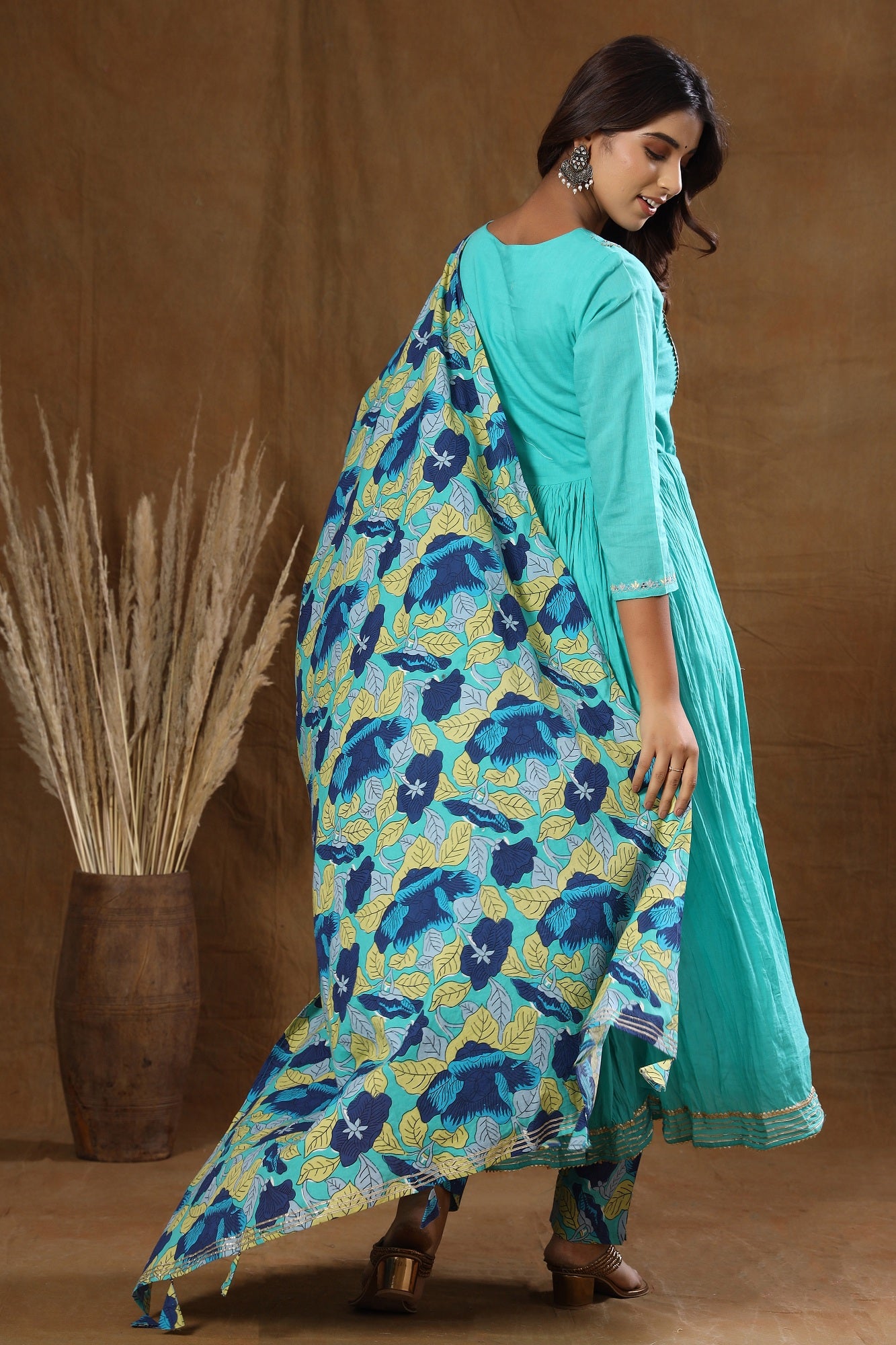 Kaajh Women's Turquoise Floral Print Anarkali Suit Set - Distacart