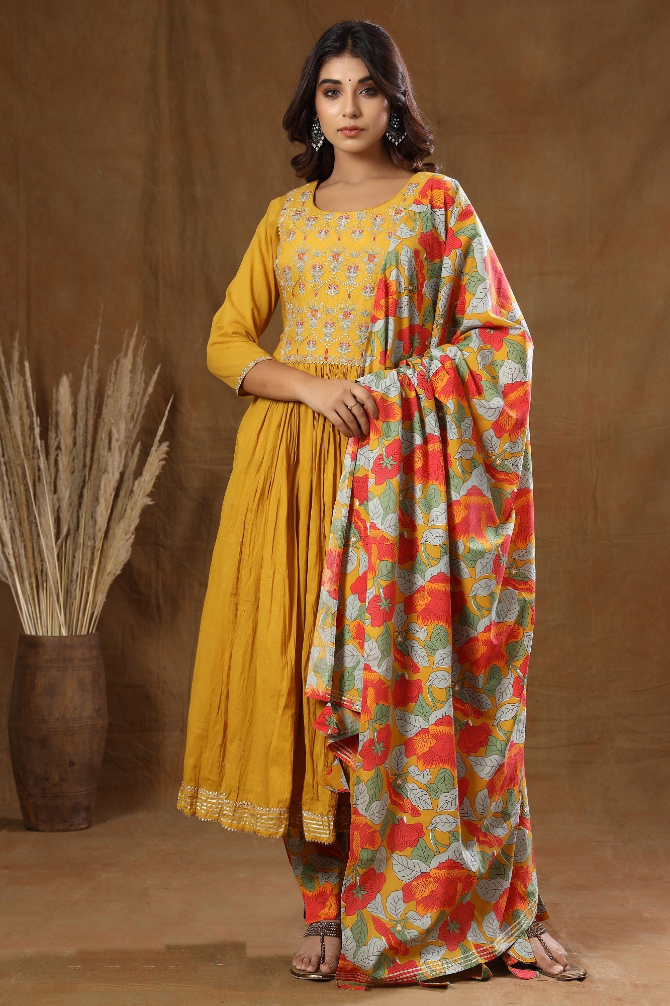 Kaajh Women's Yellow Floral Print Anarkali Suit Set - Distacart