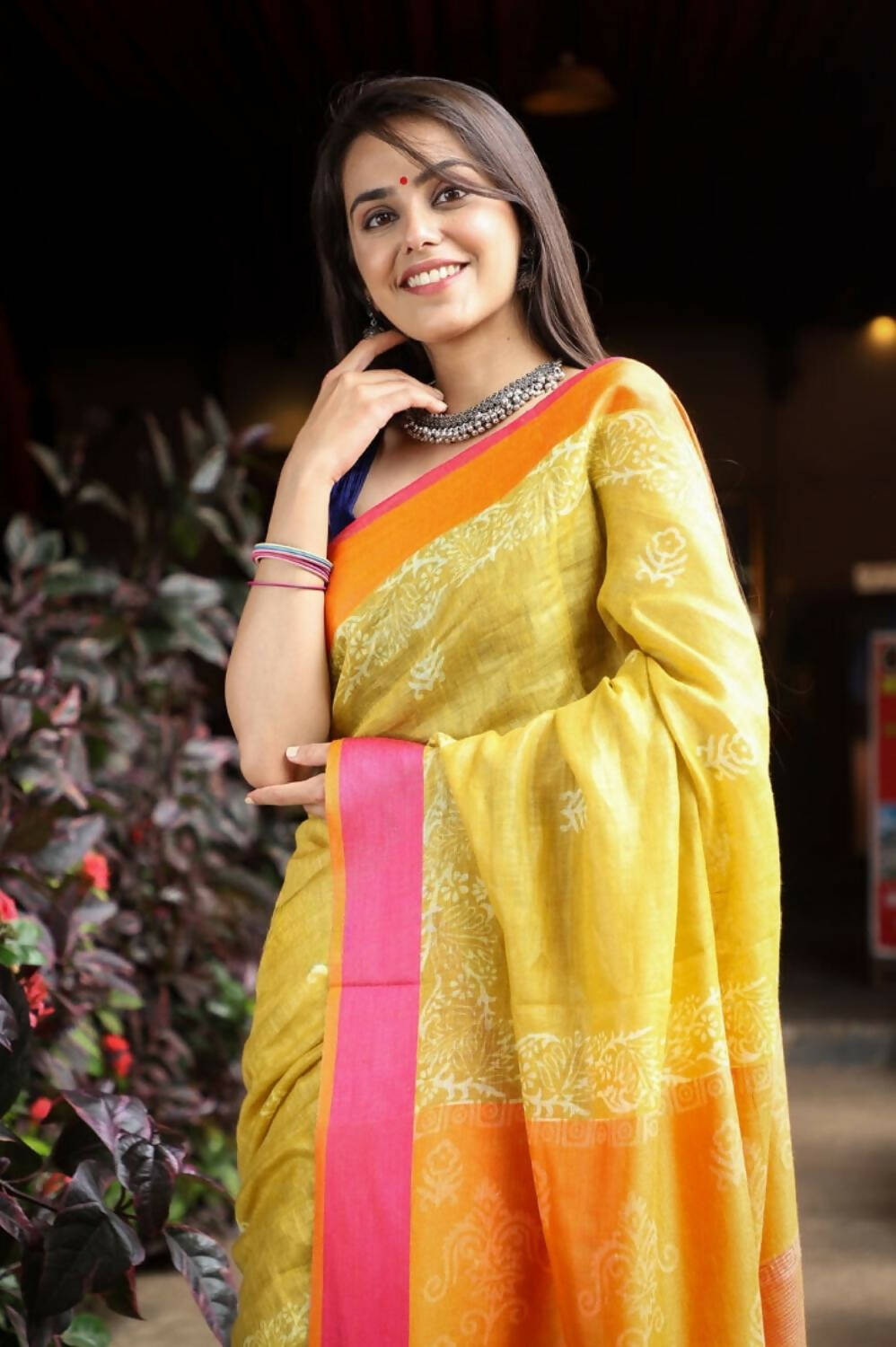 Very Much Indian Pure Linen Saree With Sleek Border And Exclusive Design - Yellow - Distacart