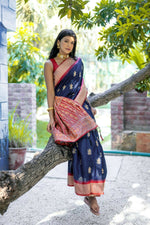 Thumbnail for Vishnu Weaves Women's Navy-Blue Tussar Silk Zari Woven Saree with Blouse - Distacart