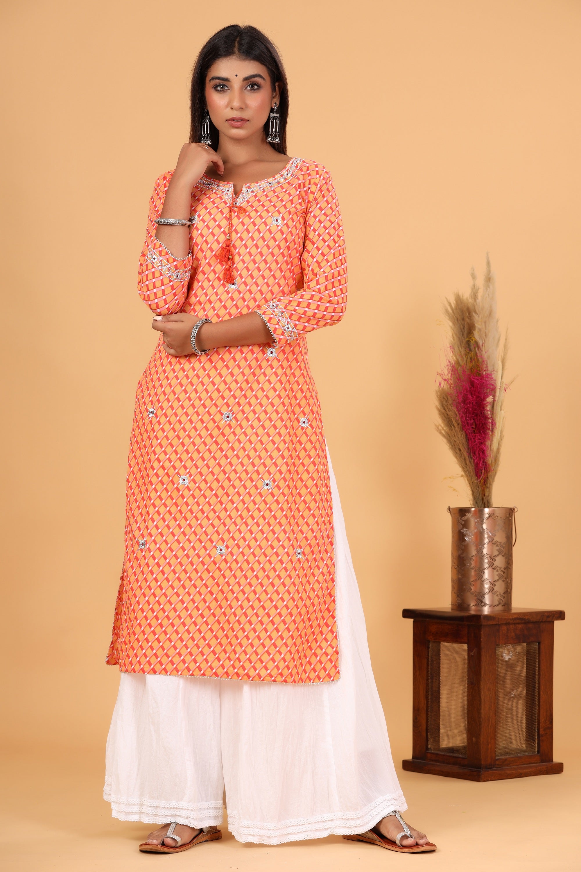 Kaajh Women's Orange Lehariya Print Kurta - Distacart