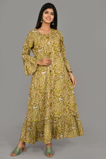 Thumbnail for Kaajh Women's Green Floral Print kurta - Distacart