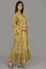 Thumbnail for Kaajh Women's Green Floral Print kurta - Distacart