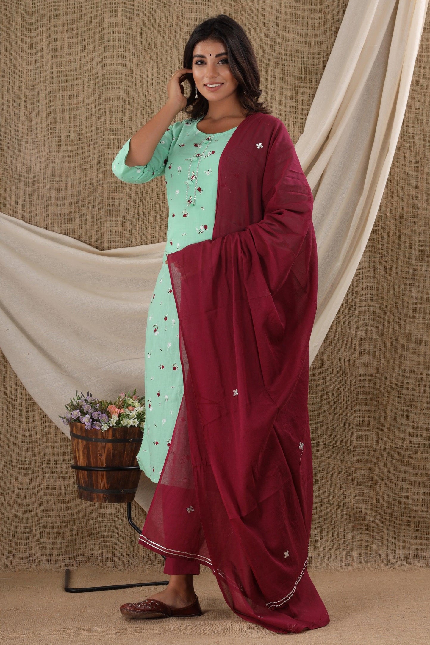 Kaajh Women's Green Floral Print Suit Set - Distacart