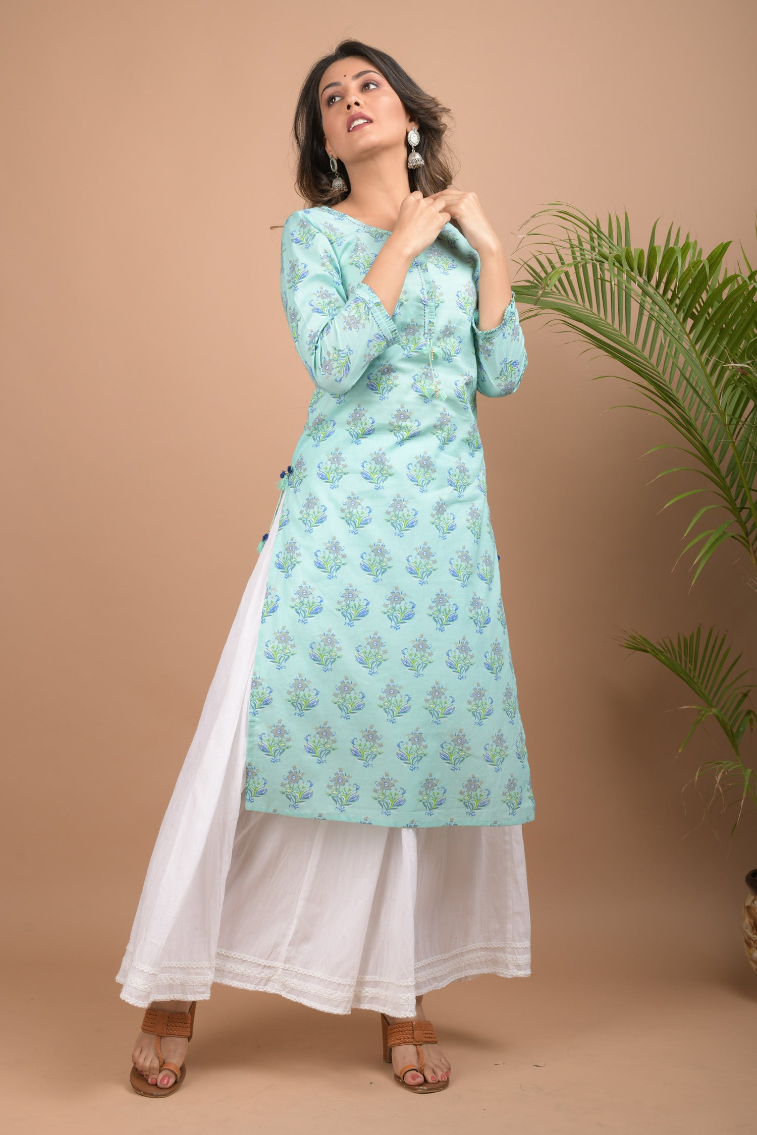 Kaajh Women's Sky Blue Floral Print kurta - Distacart