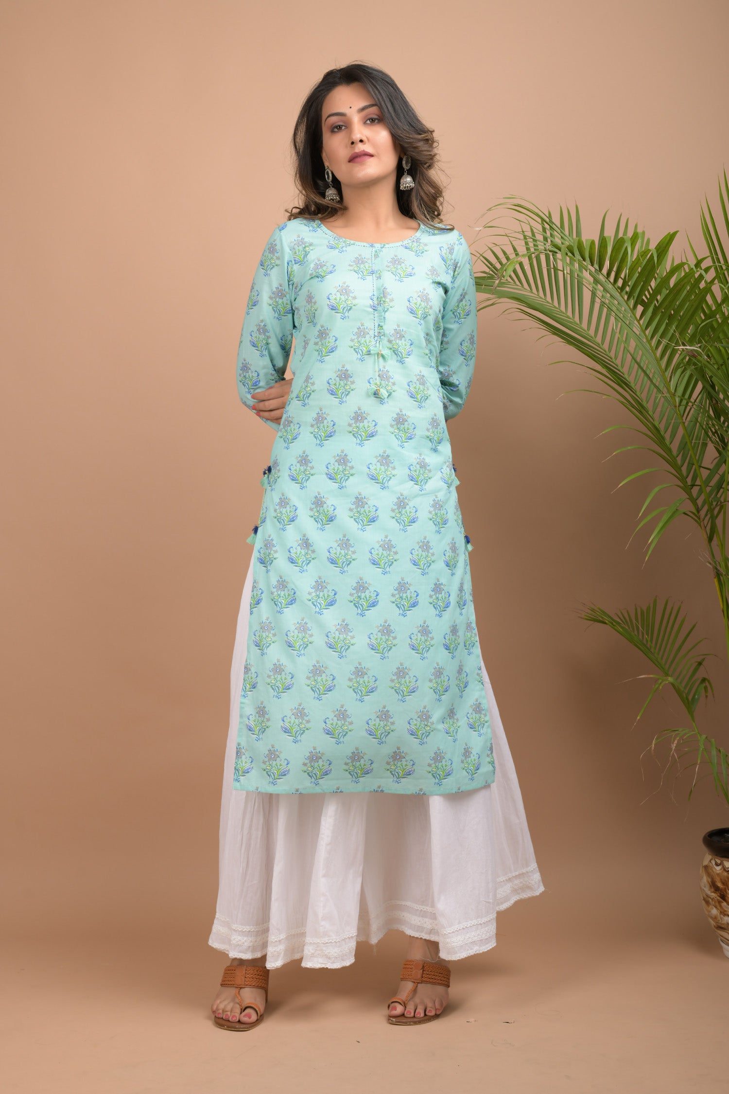 Kaajh Women's Sky Blue Floral Print kurta - Distacart