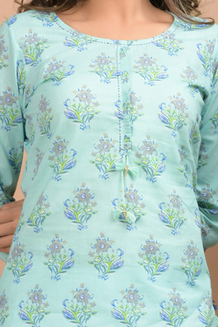 Kaajh Women's Sky Blue Floral Print kurta - Distacart