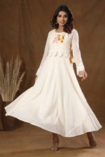 Thumbnail for Kaajh Off White Thread Embroidery Kurta For Women - Distacart