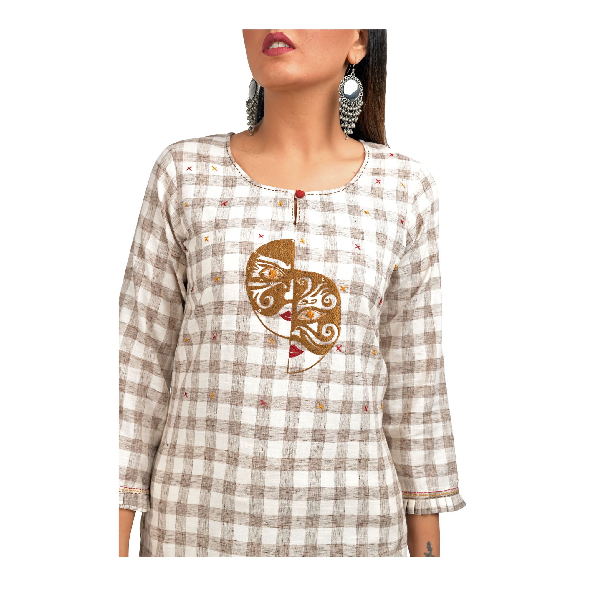 Kaajh Women's Off White Thread Embroidery Kurta - Distacart