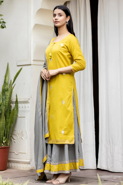 Kaajh Women's Lemon Grey Print Suit Set - Distacart