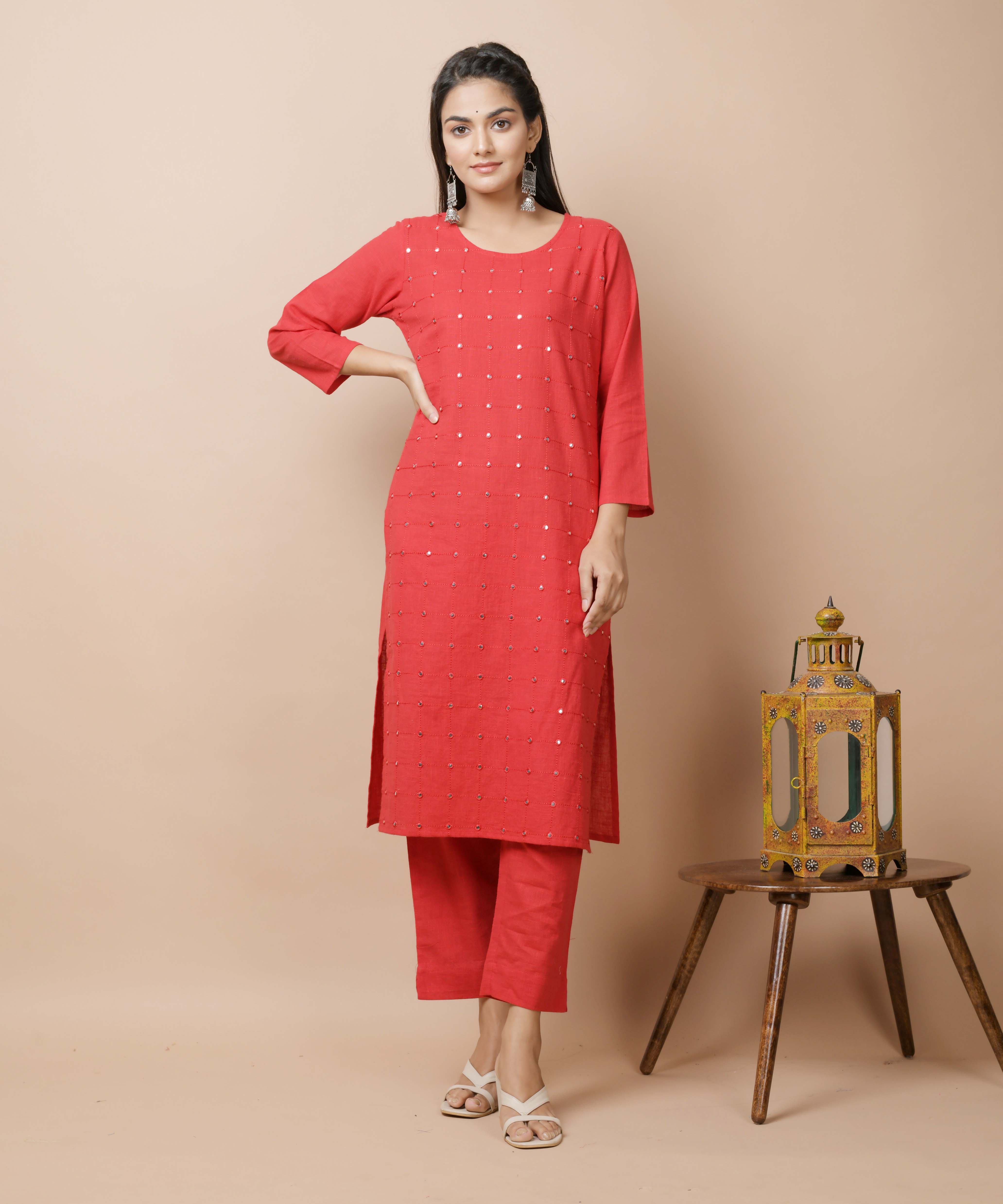 Kaajh Women's Red Solid Mirror Embellished Kurta Pant Set - Distacart