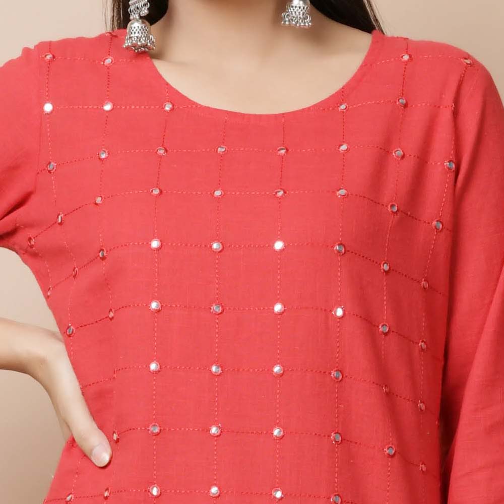 Kaajh Women's Red Solid Mirror Embellished Kurta Pant Set - Distacart