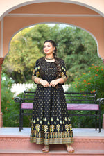 Thumbnail for Kaajh Women's Black Gold Printed Ethnic Kurta - Distacart
