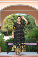 Thumbnail for Kaajh Women's Black Gold Printed Ethnic Kurta - Distacart