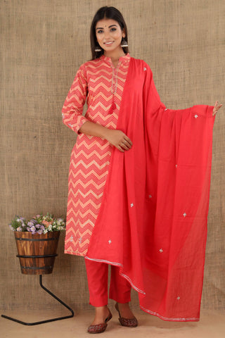 Kaajh Women's Pink Zigzag Print Suit Set - Distacart