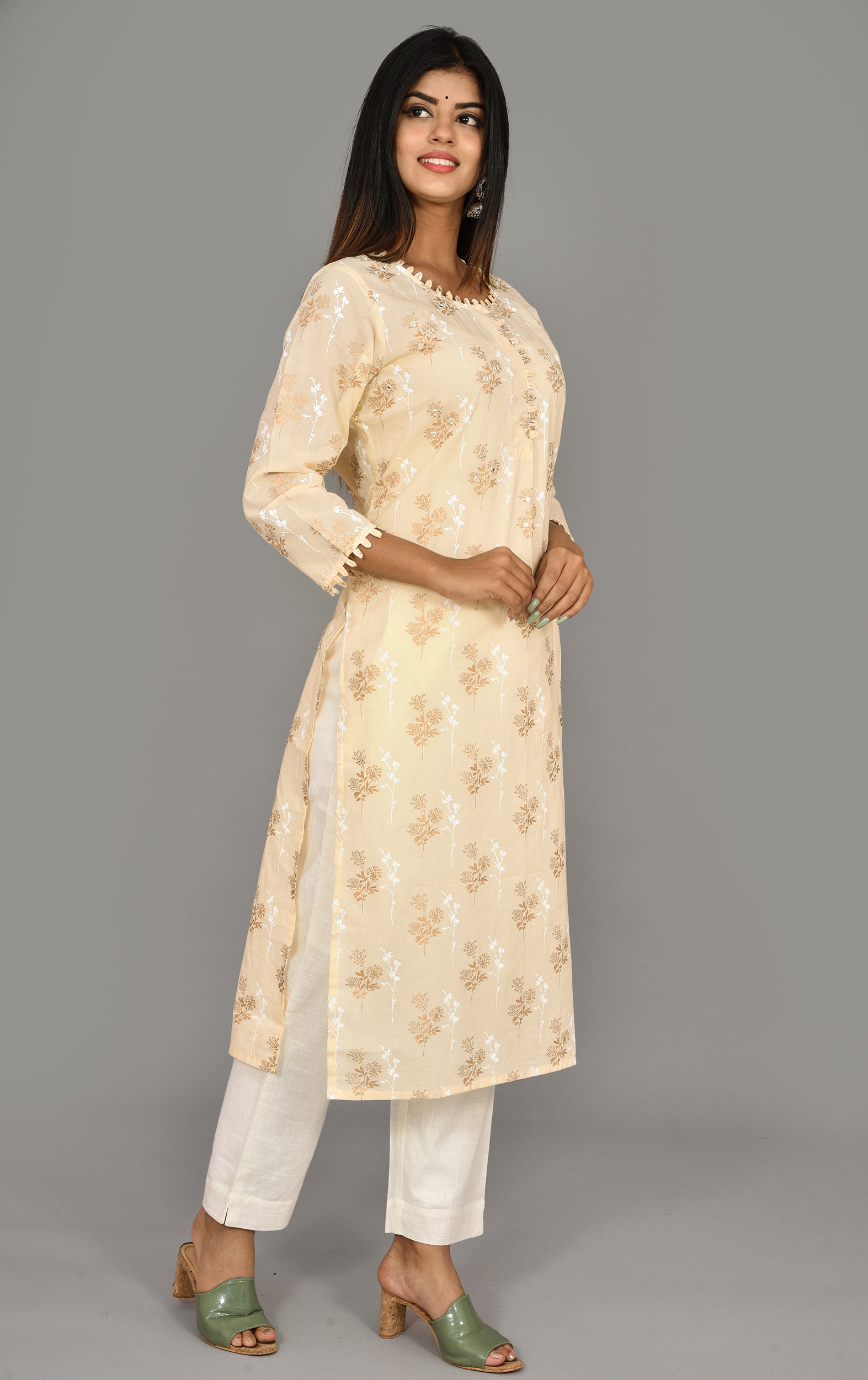 Kaajh Women's Off White Floral Print Kurta - Distacart